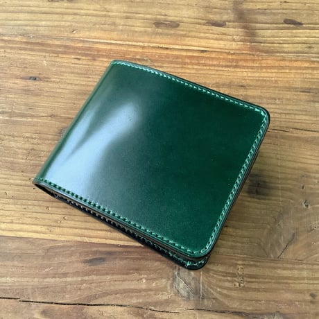 オイルコードバングリーン×ルガトショルダーグリーン 二つ折り財布 小銭入れあり