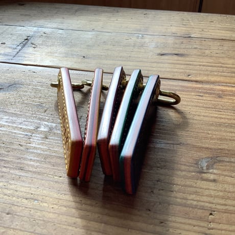 ルガトショルダー　キーホルダー　金具真鍮