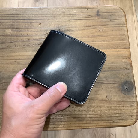 オイルコードバン黒×ルガトショルダー　ダークブラウン 二つ折り財布 小銭入れあり