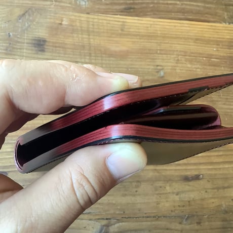 オイルコードバン黒×ルガトショルダーワイン　 二つ折り財布 小銭入れあり