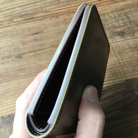 オリーブコードバン×チョコ色牛革 二つ折り財布 小銭入れなし