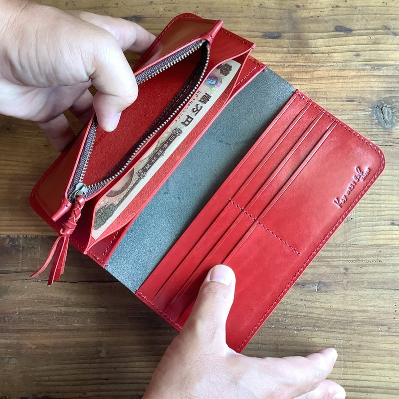 黒革×ルガトショルダー赤 長財布 小銭入れあり | keywest828