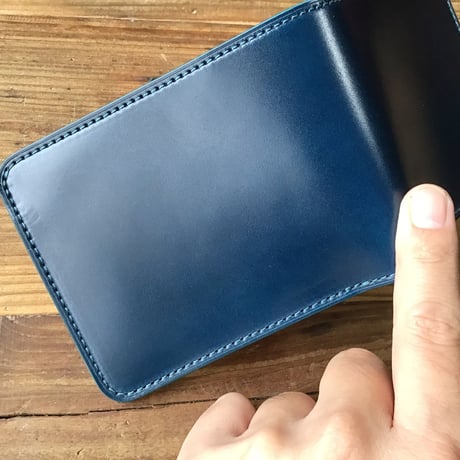 ネイビーオイルコードバン×キャメル牛革  二つ折り財布  小銭入れあり