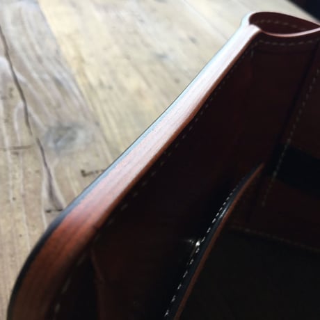 オイルコードバン黒×ルガトショルダーオレンジ 二つ折り財布 小銭入れあり
