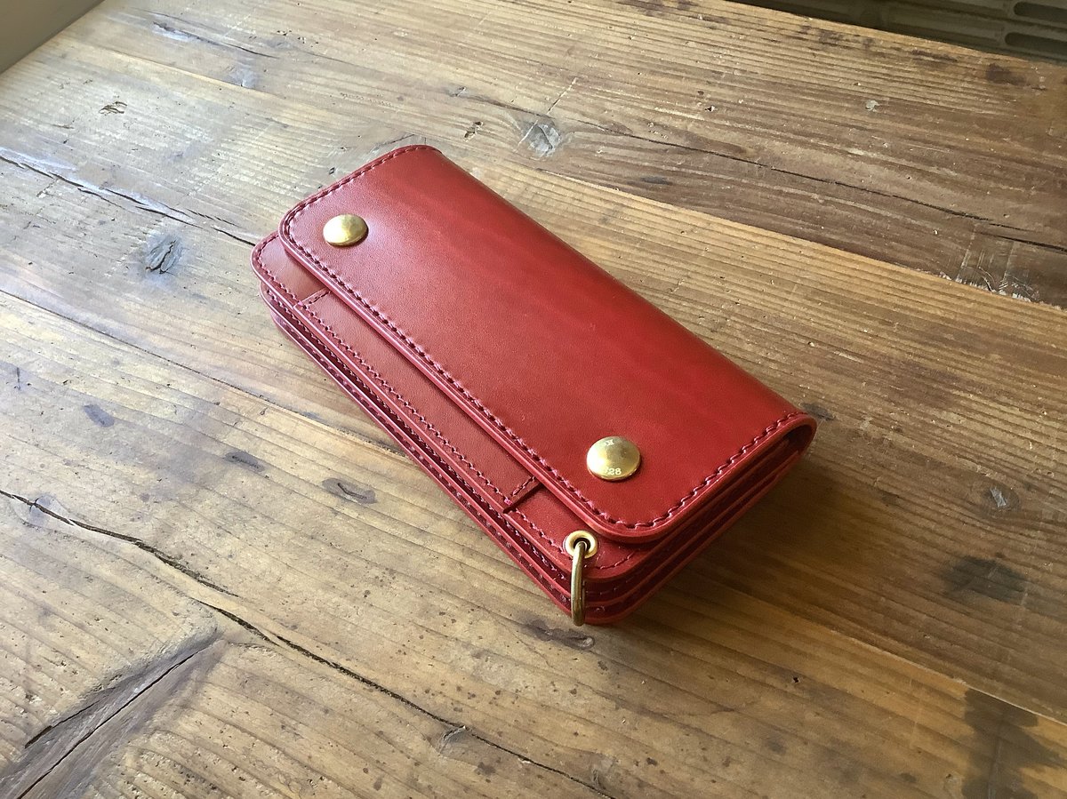 ルガトショルダー赤 トラッカーウォレット 表革ロングバージョン