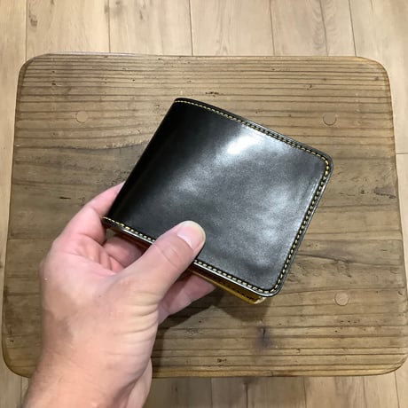 オイルコードバン黒×ルガトショルダーイエロー 二つ折り財布 小銭入れあり