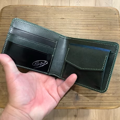 オイルコードバン黒×ルガトショルダー深緑 二つ折り財布 小銭入れあり