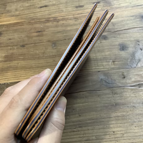 ルガトショルダーブラウン×ネイビー　 長財布 小銭入れあり