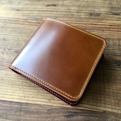 オイルコードバンコニャック×ルガトショルダーワイン 二つ折り財布 小銭入れあり