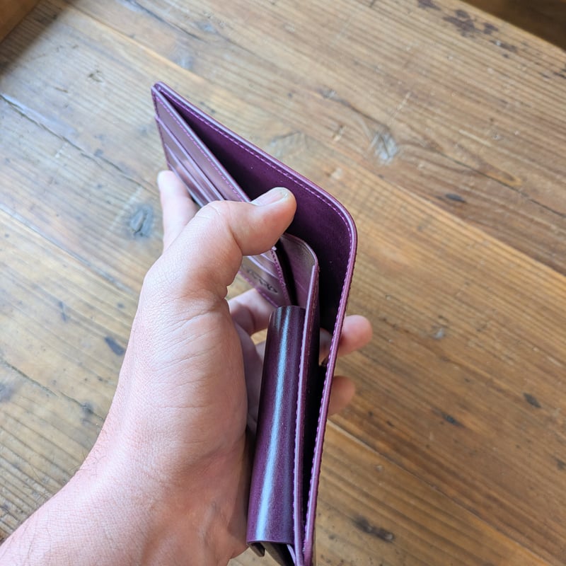 ルガトショルダーパープル 紫 二つ折り財布 小銭入れあり | keywest828