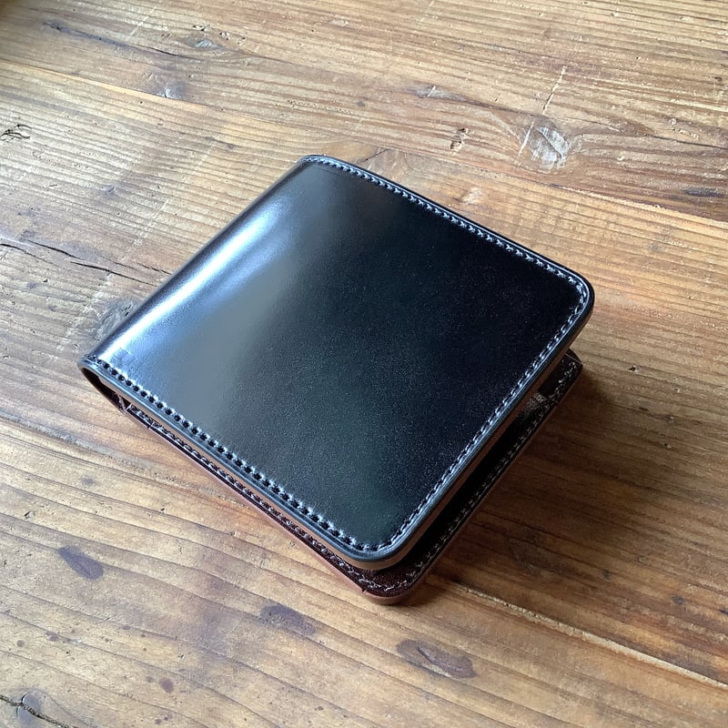 オイルコードバン黒×ルガトショルダー ダークブラウン 二つ折り財布