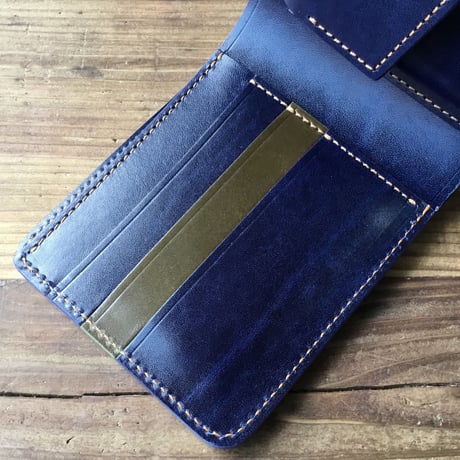 オリーブコードバン×ルガトショルダーネイビー 二つ折り財布 小銭入れあり