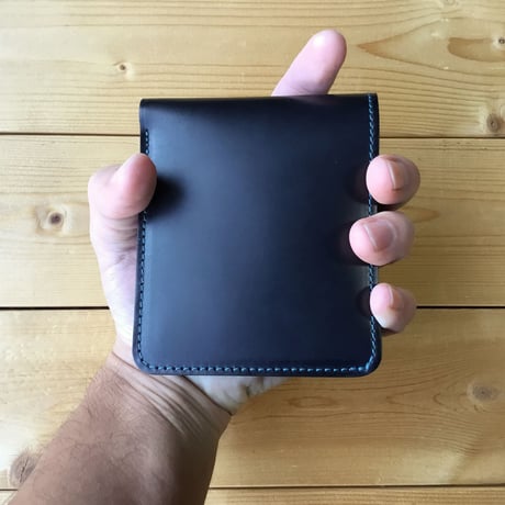 コードバン黒×ルガトショルダーネイビー  二つ折り財布  小銭入れあり