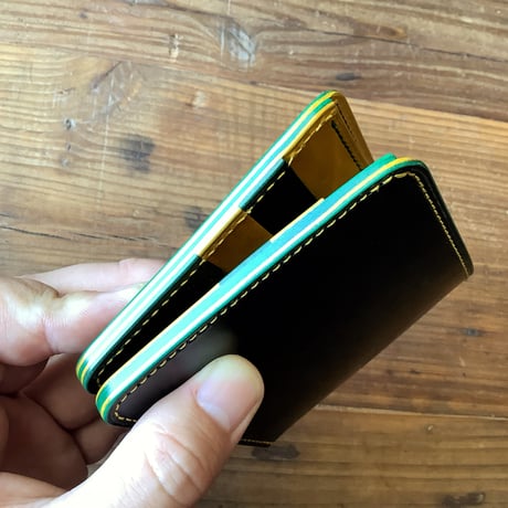 ルガトショルダーグリーン＆イエロー 二つ折り財布 小銭入れなし