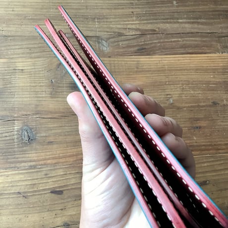 ネイビーオイルコードバン×ルガトショルダーワイン 長財布 小銭入れあり