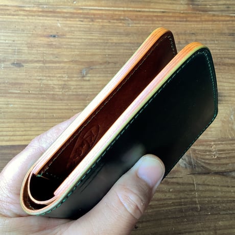 オイルコードバングリーン×ルガトショルダーブラウン 二つ折り財布 小銭入れあり