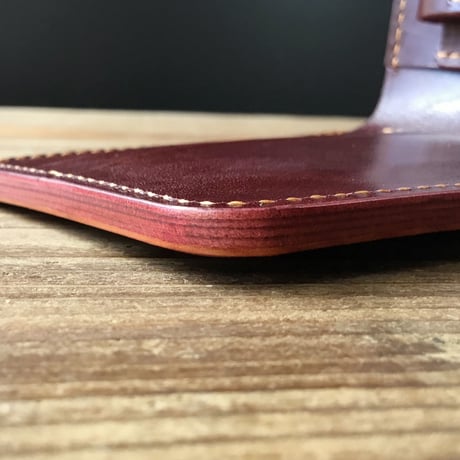 ブラウンオイルコードバン×ルガトショルダーワイン  二つ折り財布 小銭入れあり