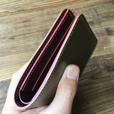 オリーブコードバン×ルガトショルダーワイン 二つ折り財布 小銭入れなし