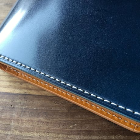 ネイビーオイルコードバン×キャメル牛革  二つ折り財布  小銭入れあり