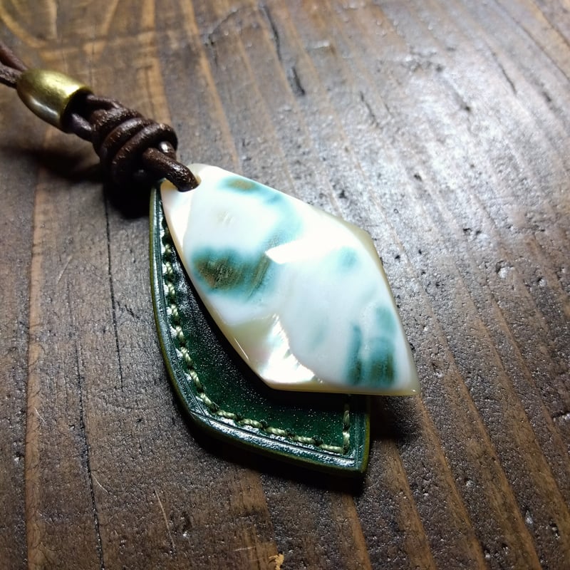 夜光貝ネックレス(ys37)希望価格本日5/9限定値下げ 夜光貝ネックレス(ys37)希望価格本日5/9限定値下げ 夜光貝ネックレス