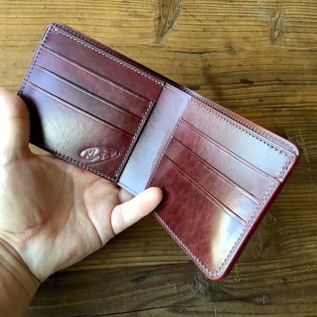 ネイビーオイルコードバン×ルガトショルダーワイン 二つ折り財布 小銭入れなし