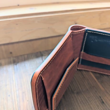 オイルコードバンネイビー×ルガトショルダーオレンジ 二つ折り財布  小銭入れあり