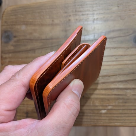 ルガトショルダー橙 オレンジ  二つ折り財布  小銭入れあり