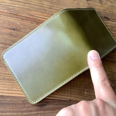 オリーブコードバン×ルガトショルダーワイン 二つ折り財布 小銭入れなし