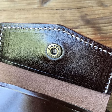 オリーブコードバン×ルガトショルダーブラウン 二つ折り財布 小銭入れあり