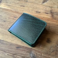 ルガトショルダーグリーン  二つ折り財布  小銭入れあり