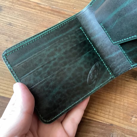 ルガトショルダーグリーン  二つ折り財布  小銭入れあり