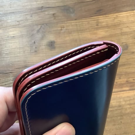 ネイビーオイルコードバン×ルガトショルダーワイン 長財布 小銭入れあり