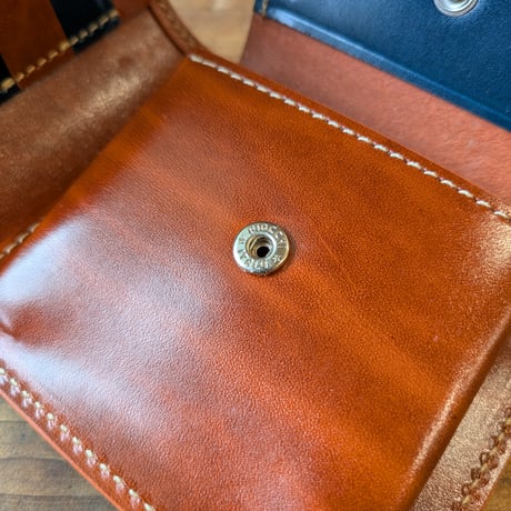 オイルコードバンネイビー×ルガトショルダーオレンジ 二つ折り財布  小銭入れあり
