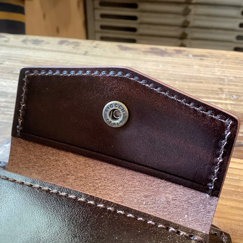 ルガトショルダー ダークブラウン 二つ折り財布 小銭入れあり | keywest828