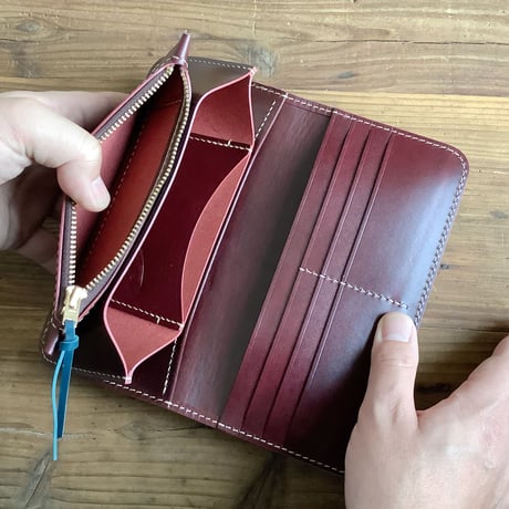 ネイビーオイルコードバン×ルガトショルダーワイン 長財布 小銭入れあり
