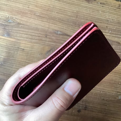 ルガトショルダーワイン 二つ折り財布 小銭入れなし