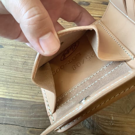 ワイルドサドルレザー 二つ折り財布 小銭入れあり