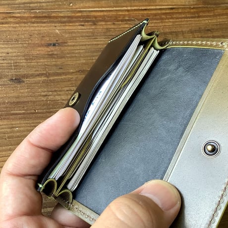 オイルコードバン黒×オリーブコードバン  名刺入れ