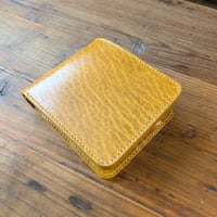 ルガトショルダーイエロー  二つ折り財布  小銭入れあり