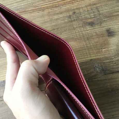 オリーブコードバン×ルガトショルダーワイン 二つ折り財布 小銭入れあり