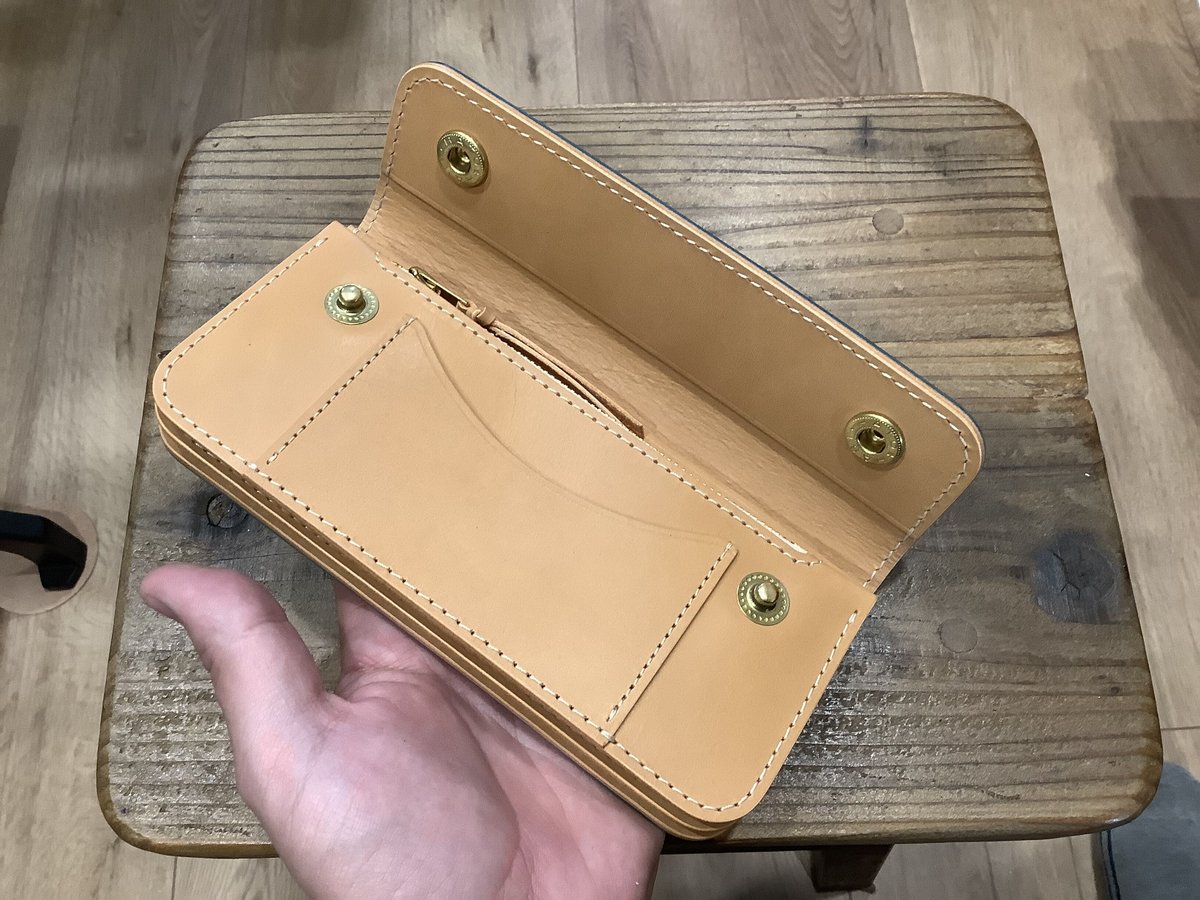 トラッカーウォレット　cordovan CA008 ⭐︎限定1⭐︎ ネイビーオイルコードバン×ラティーゴレザー トラッカーウォレット