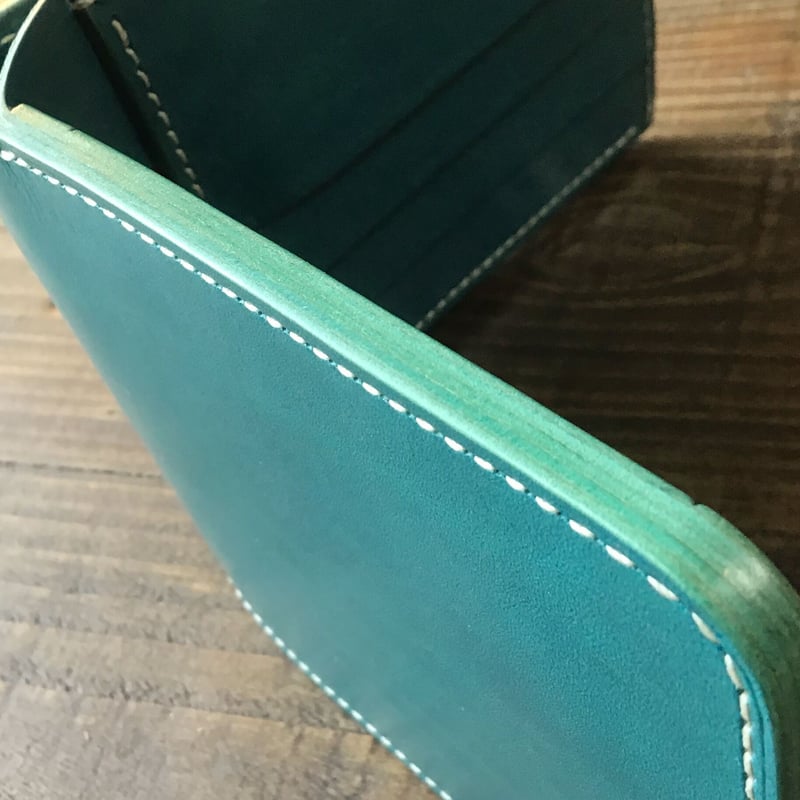 ルガトショルダー琉球ブルー 二つ折り財布 小銭入れあり | keywest828