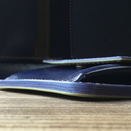 オリーブコードバン×ルガトショルダーネイビー 二つ折り財布 小銭入れあり