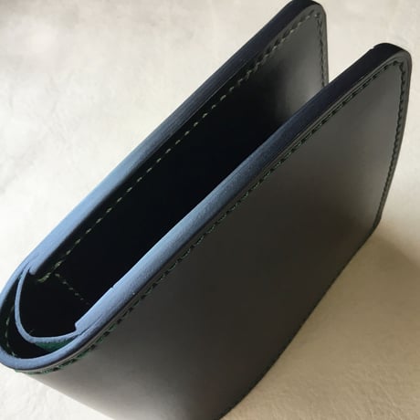 オイルコードバン黒×ルガトショルダーグリーン 二つ折り財布 小銭入れあり