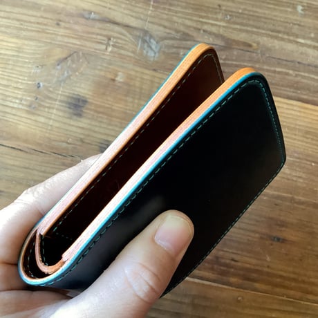 オイルコードバンネイビー×ルガトショルダーブラウン 二つ折り財布 小銭入れあり
