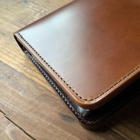 オイルコードバンコニャック×ルガトショルダー　ダークブラウン 二つ折り財布 小銭入れあり