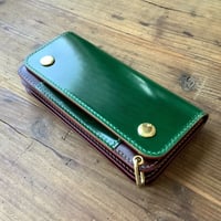 オイルコードバングリーン×ルガトショルダーワイン トラッカーウォレット