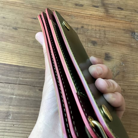 オイルコードバングリーン×ルガトショルダーワイン トラッカーウォレット