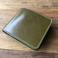オリーブコードバン×ルガトショルダーグリーン 二つ折り財布 小銭入れあり