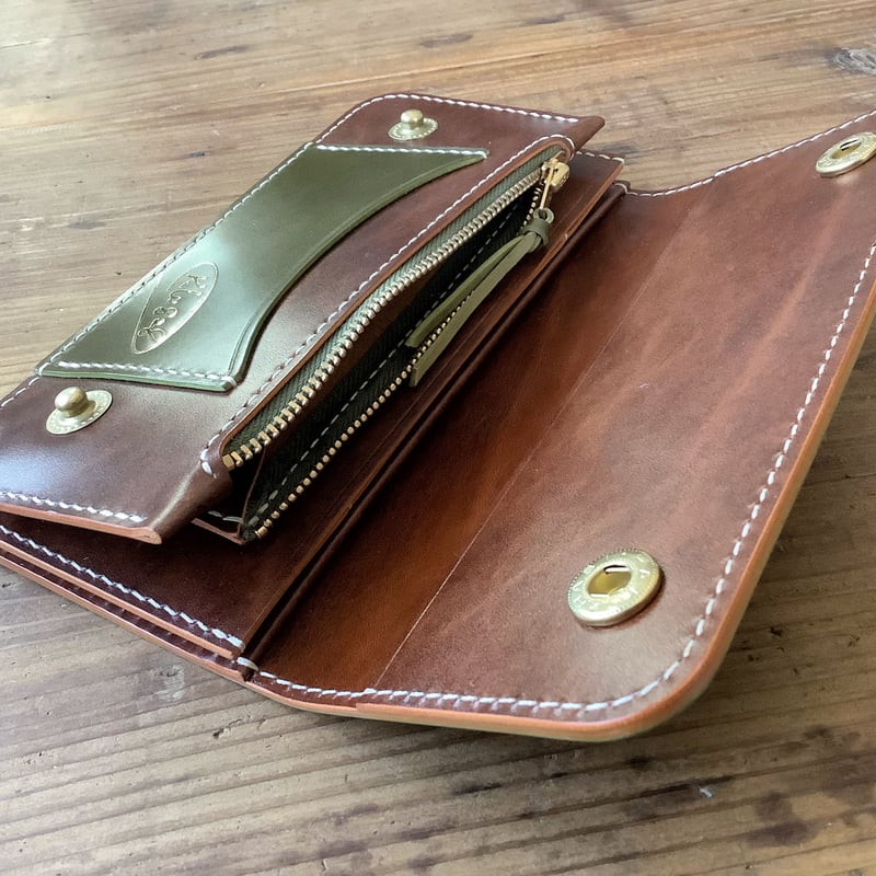 オリーブコードバン×ルガトショルダーブラウン トラッカーウォレット